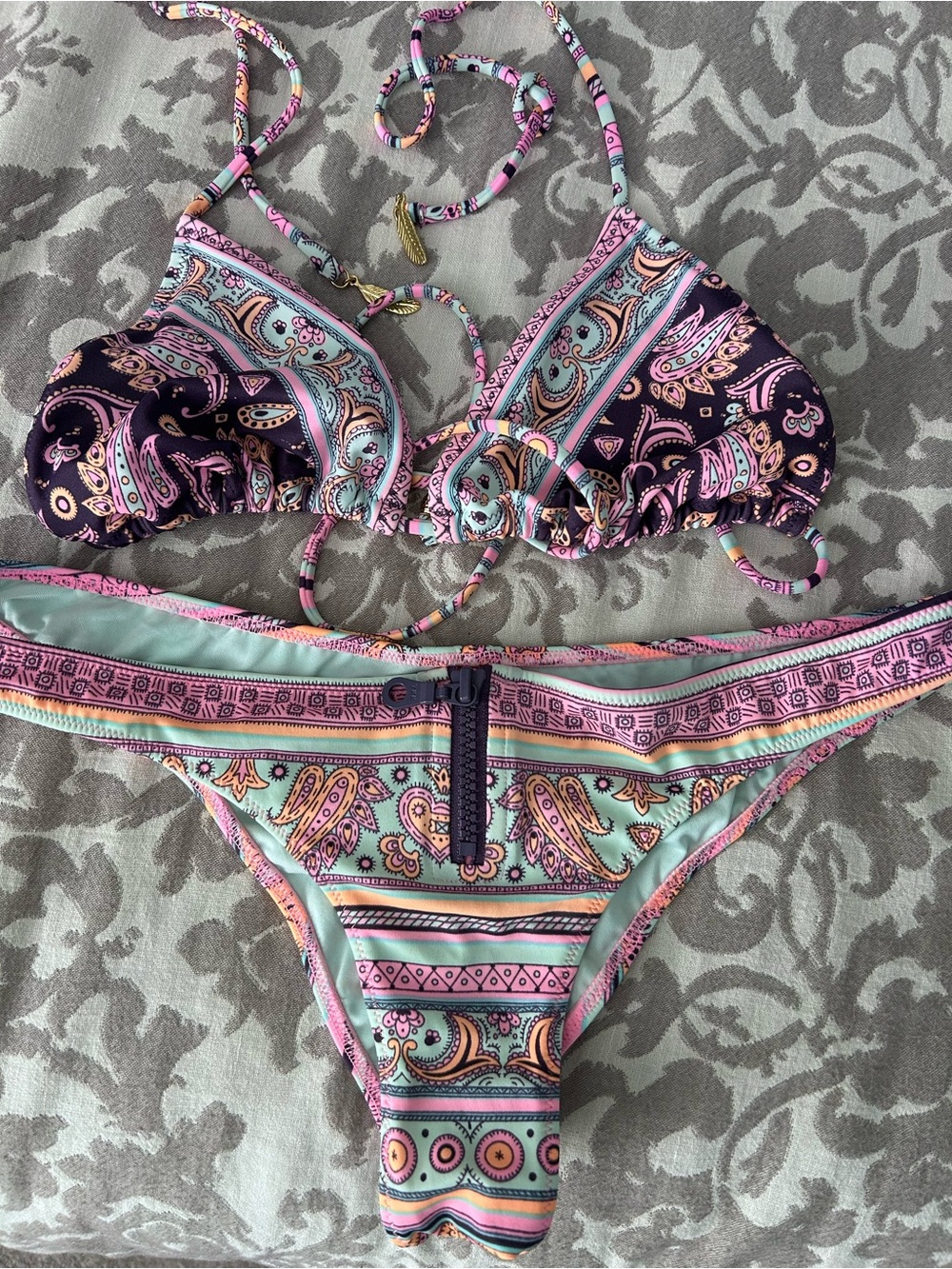 HUGE lot of Victoria’s Secret Bikinis 6+ total